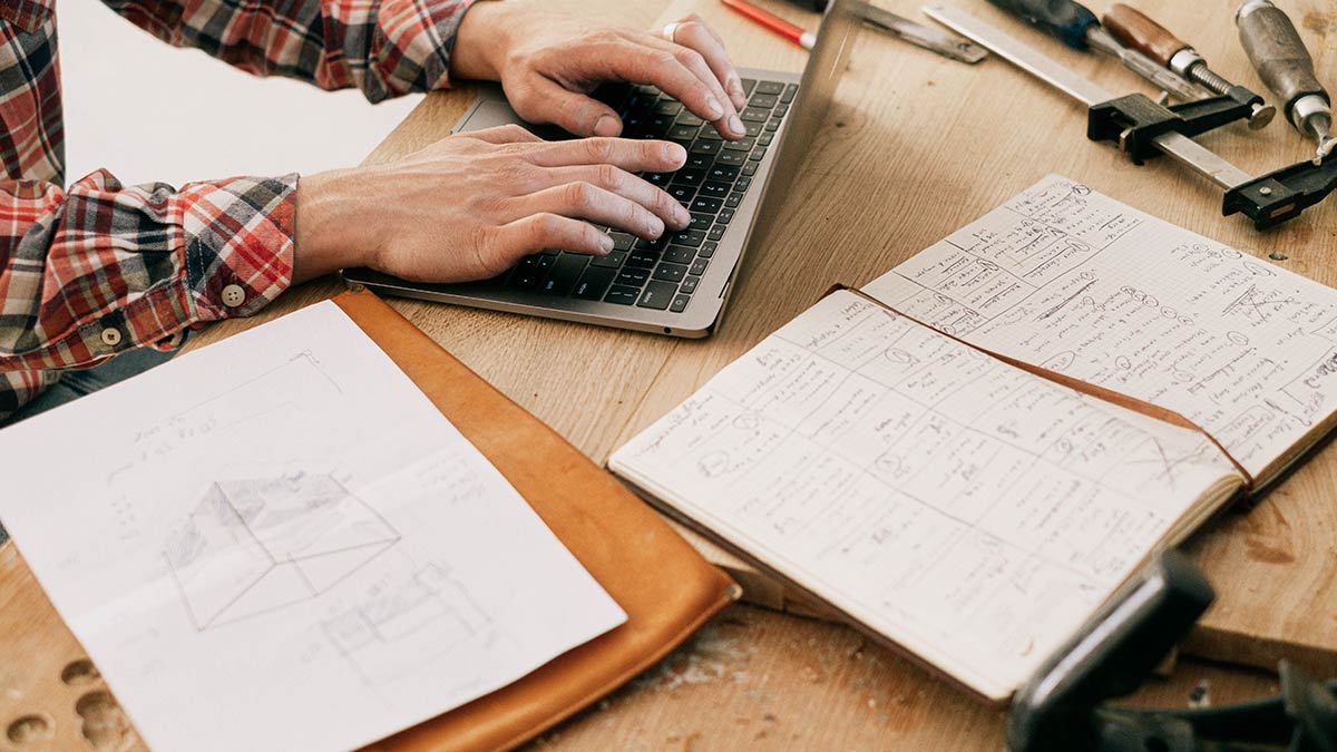 Why Tradespeople Are the Worst-Paid Admin Assistants in Britain