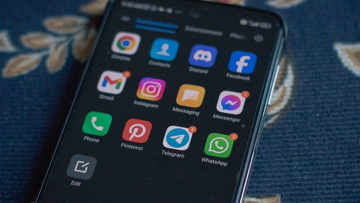 WhatsApp Is Not a Filing System (But We All Use It Like One)